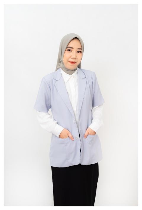 Reading Student Technology Woman