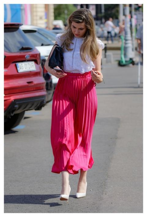 Woman Young Smartphone Walking