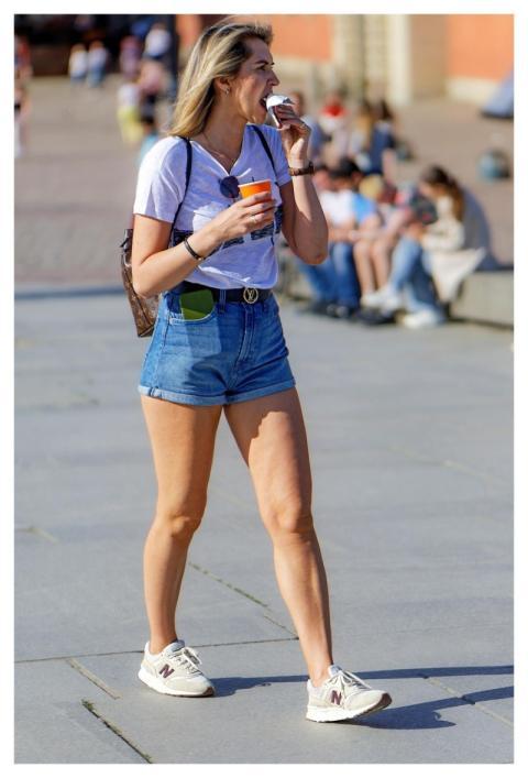 Girlie Casual Backpack Eating
