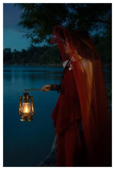 Vietnamese Girl Asian Woman Oil Lamp River