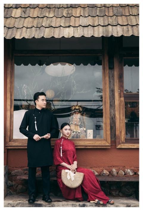 Traditional Ao Dai Vietnam Couple
