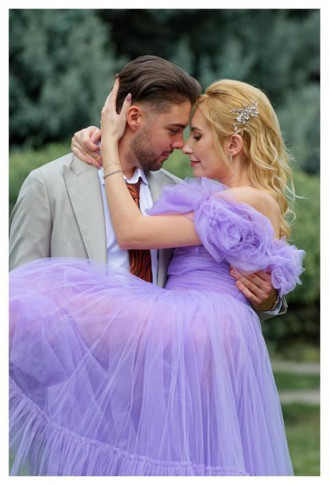 Couple Lovers Young Happiness