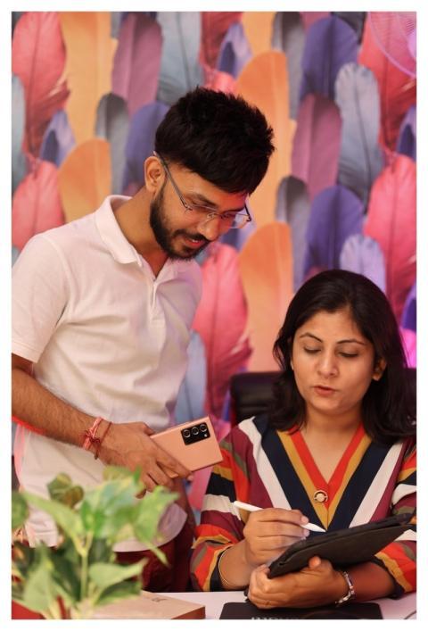 Business Corporate Professional Designer