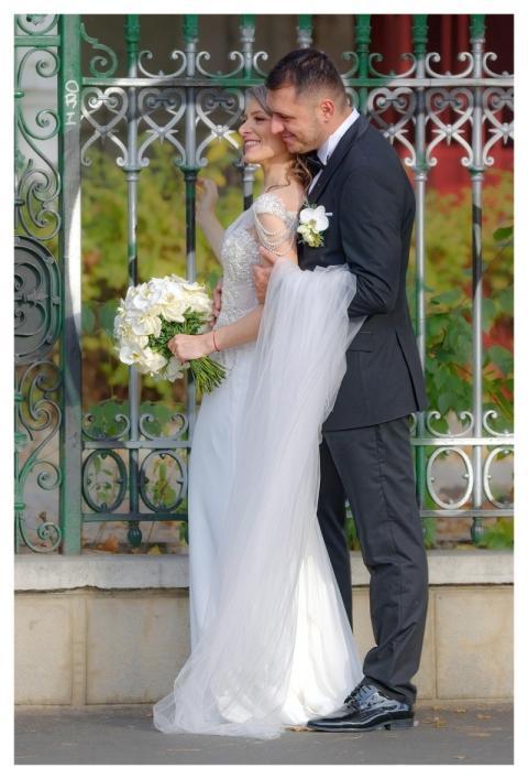 Couple Wedding Beautiful Flowers Marriage