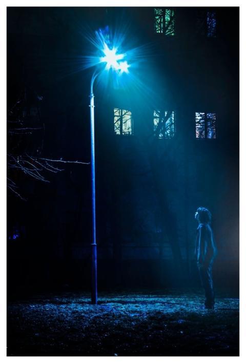 At Night Under The Lantern Boy Night City