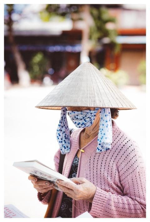 Portrait Old People Buy The Book Reading