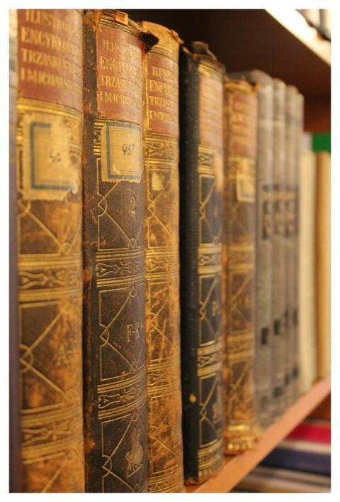 Books Library Archives Old