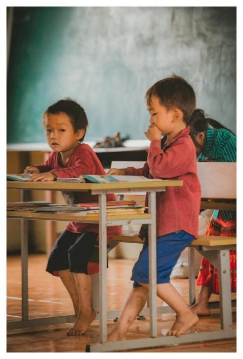 Barefoot Learning Education Child