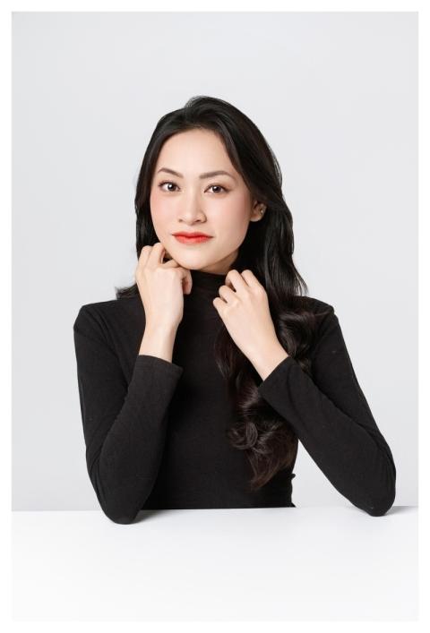 Woman Model Make Up Business