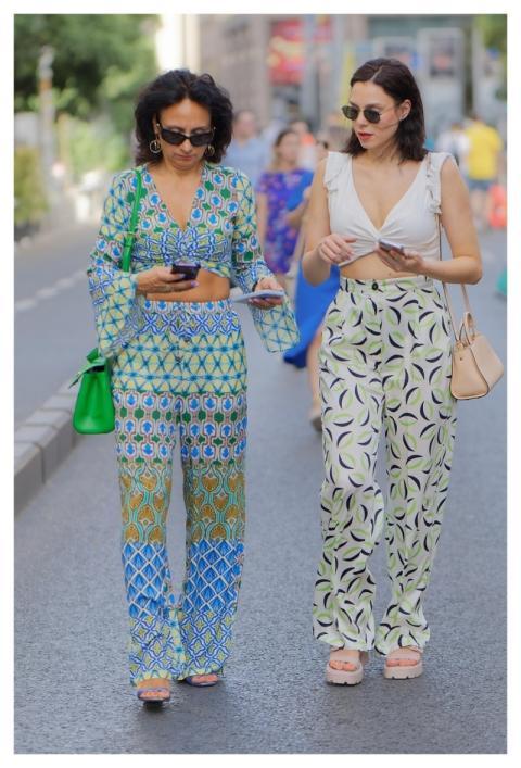 People Women Smartphone Sunglasses