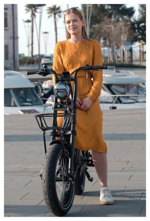 Woman Face Street Bike