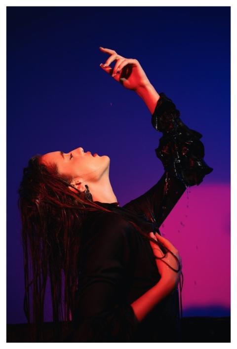 Portrait Female Model Natural Light Outdoor Photog