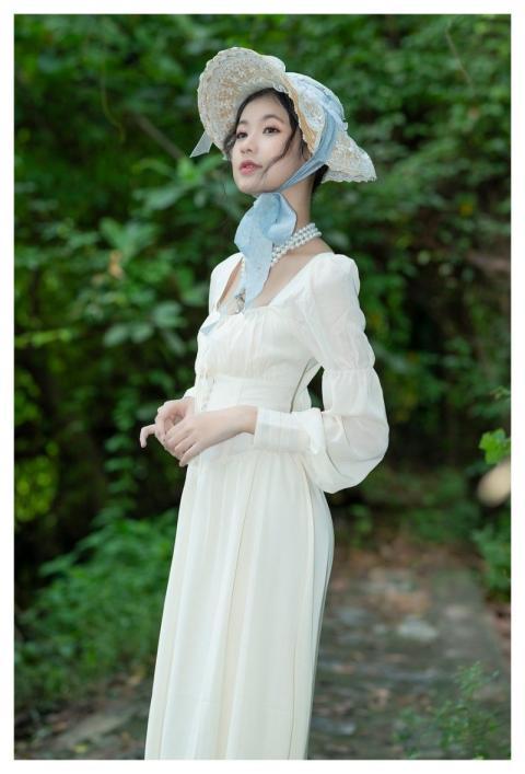Woman Asia Hat White