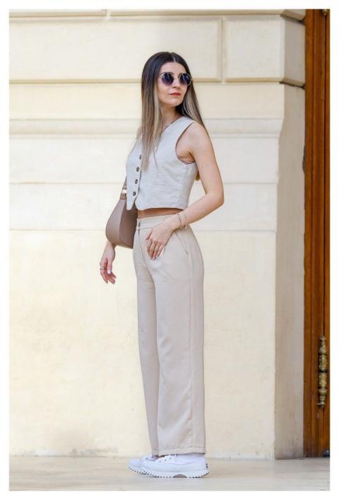 Woman Young Fashion Sneakers