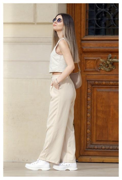 Woman Young Fashion Sneakers