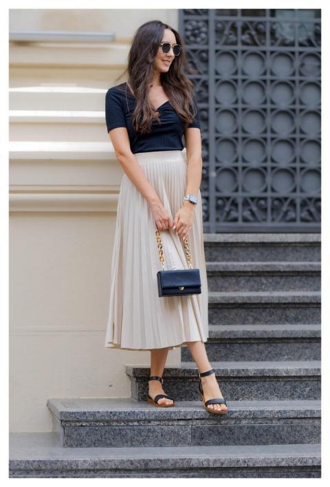 Woman Pretty Fashion Sunglasses