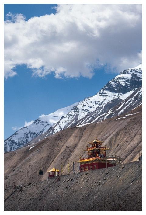 Adventure Travel Cold Desert Dramatic Skies High A