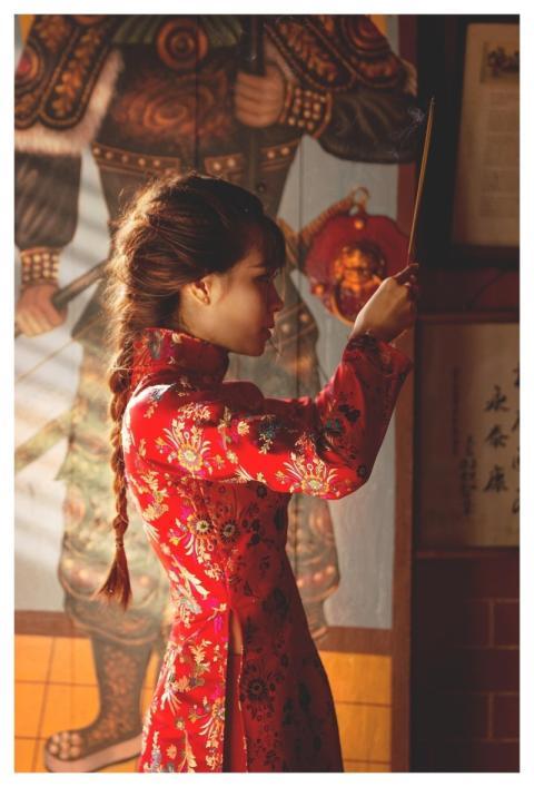 Woman Beauty Traditional Costume