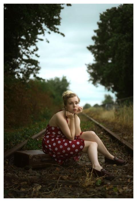 Travel Mannequin Actress Delfea