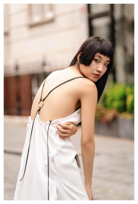 Fashion Editorial Portrait Streetwear Urban Glamou