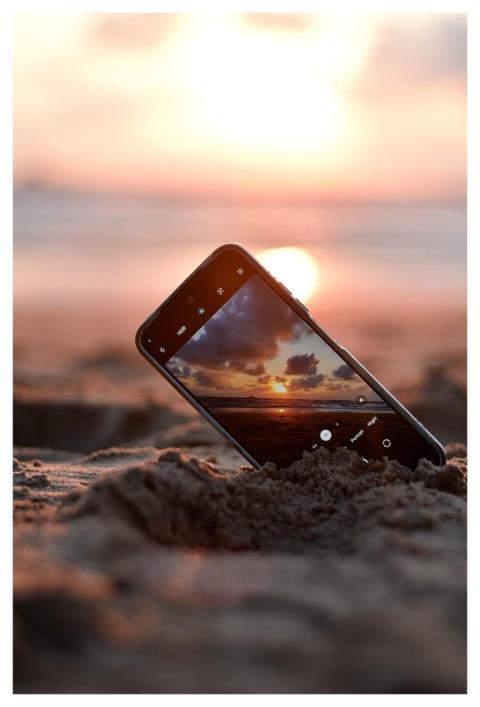 Sunset Phone Capture View