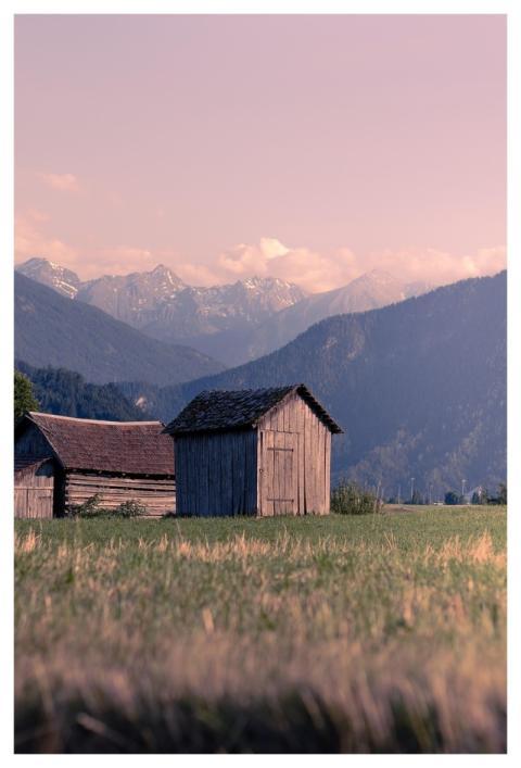 Shack Cottage Hut Meadow