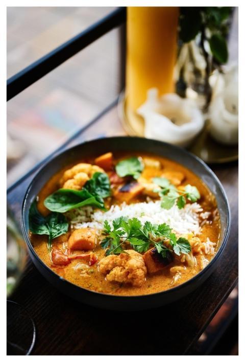 Eating Curry Dinner Lunch