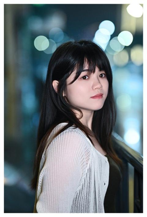 Waiting Unhappy Nature Woman