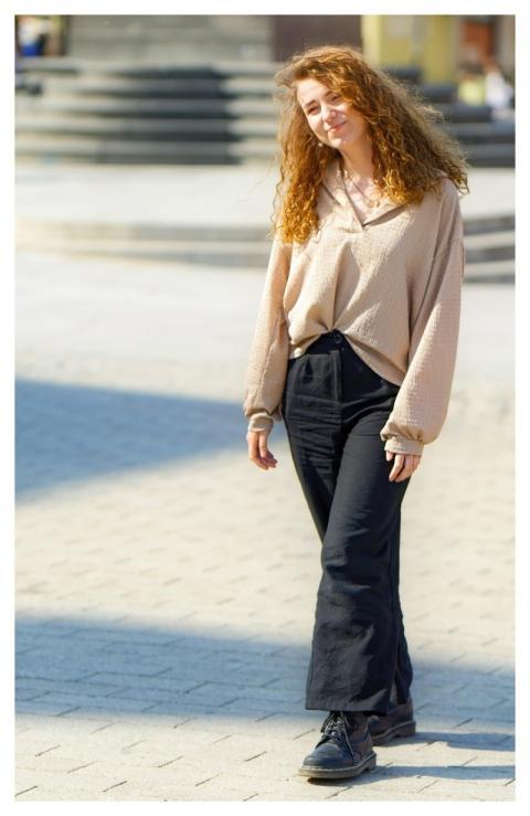 Girlie Pretty Happy Curly Hair