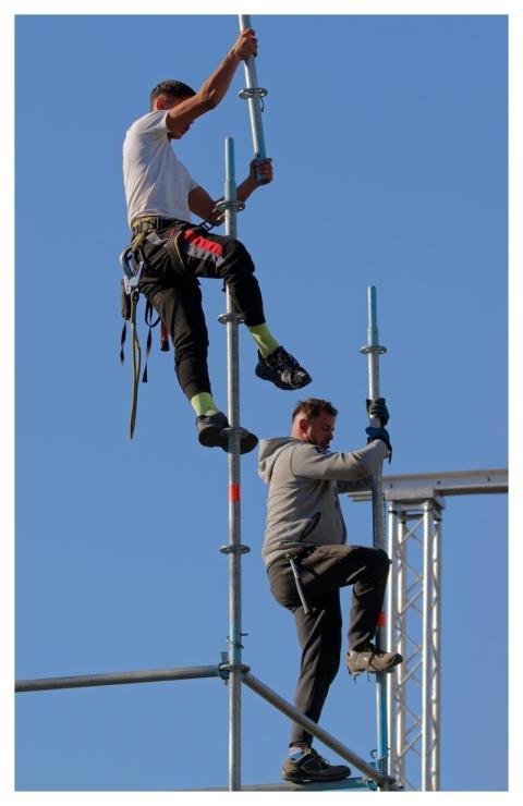 Workers People Scaffolding Dismantling