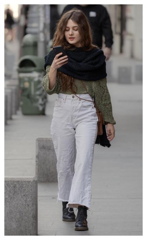 Woman Casual Smartphone Walking