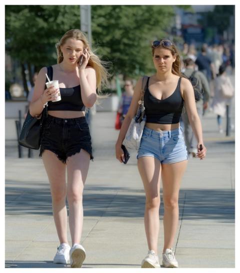 Girls Casual Telephones Walking