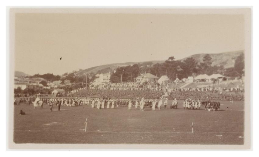 [Crowds sports field]. (1920s 1930s)