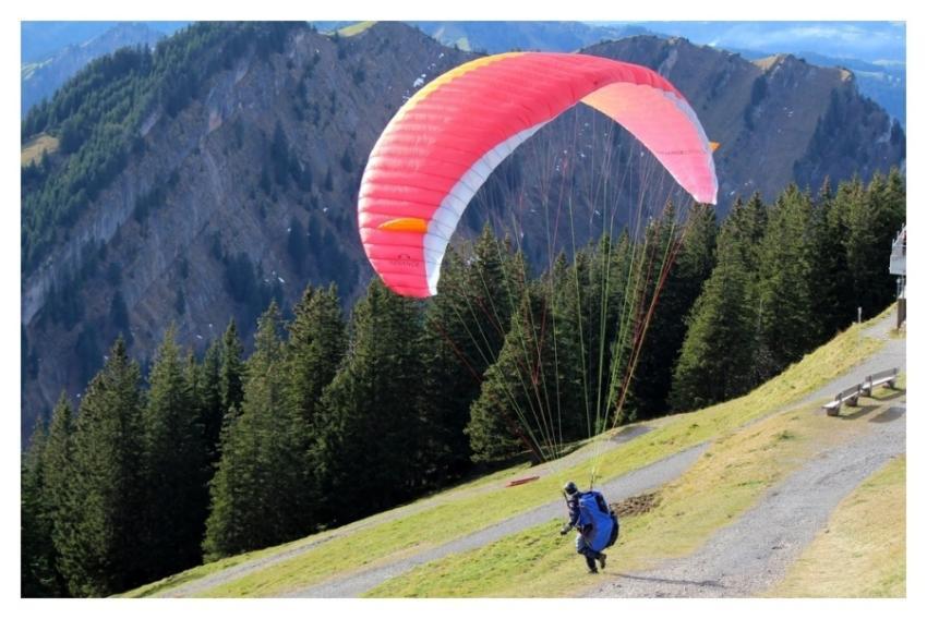 Skydiving, extreme sports