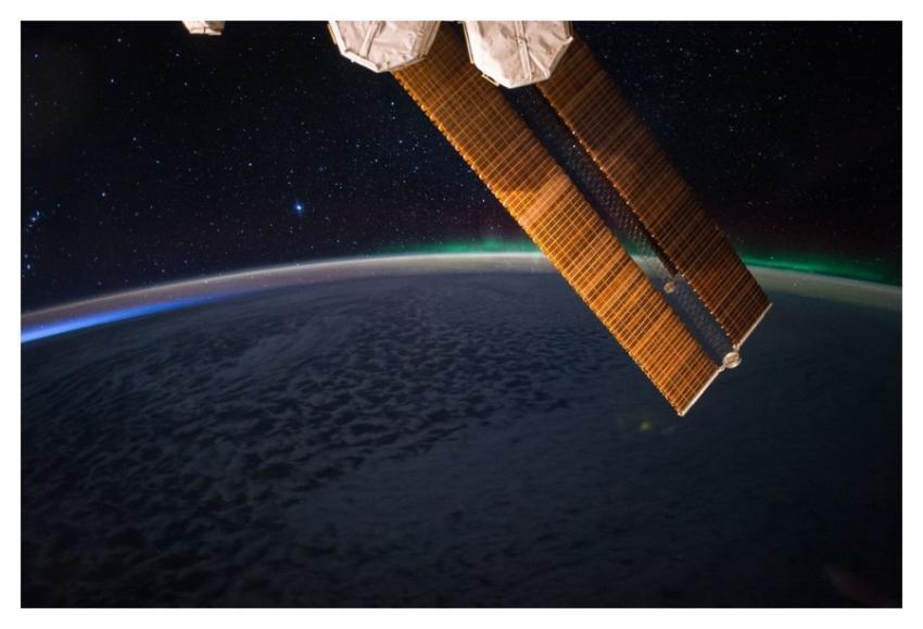 The aurora and the starry night