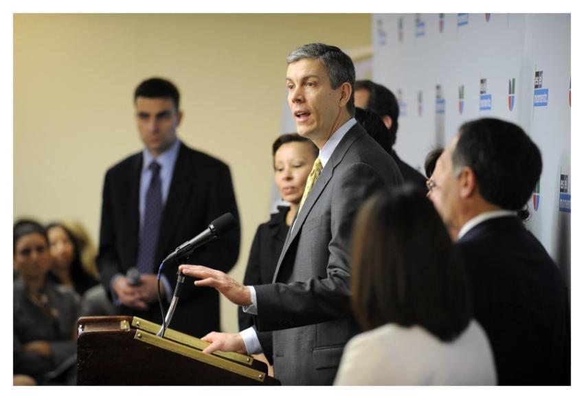 NASA Univision Hispanic Education Campaign (201002