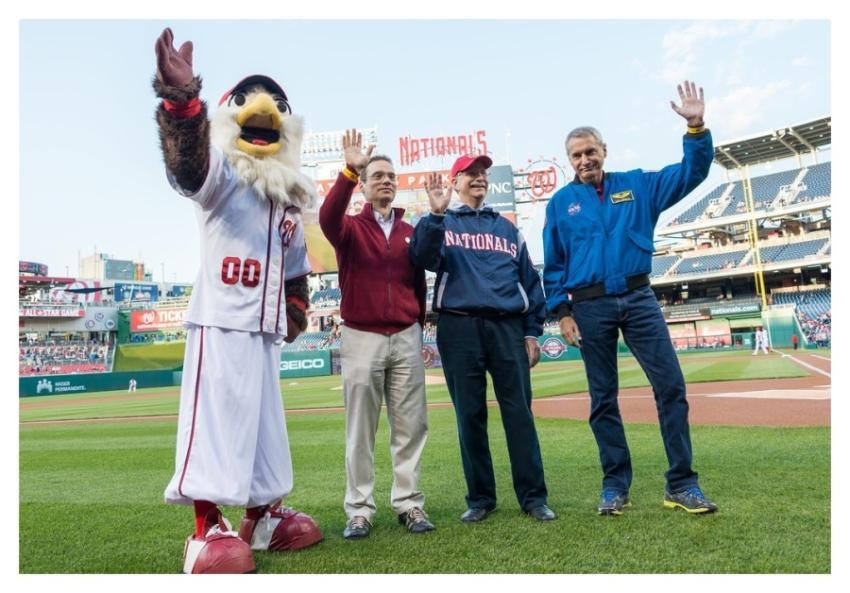 Hubble Night at Nationals Park (201504220001HQ)
