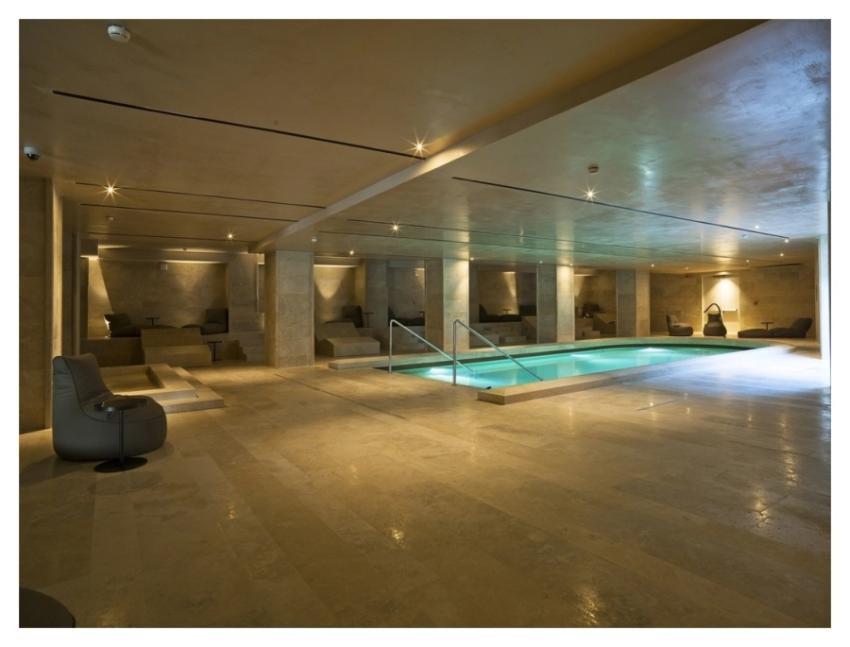 Indoor swimming pool A.Roma Lifestyle