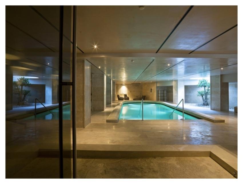 Indoor swimming pool A.Roma Lifestyle