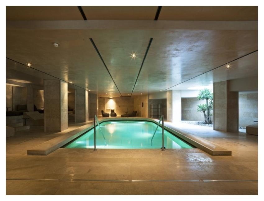 Indoor swimming pool A.Roma Lifestyle