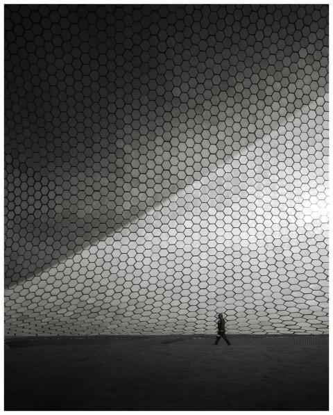 Black and white architecture showcasing Soumaya Mu