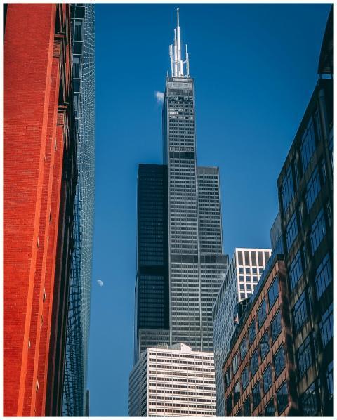 Stunning view of Chicago's Willis Tower amidst oth