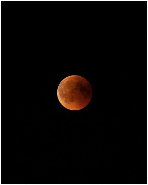 Captivating view of a blood moon during a lunar ec