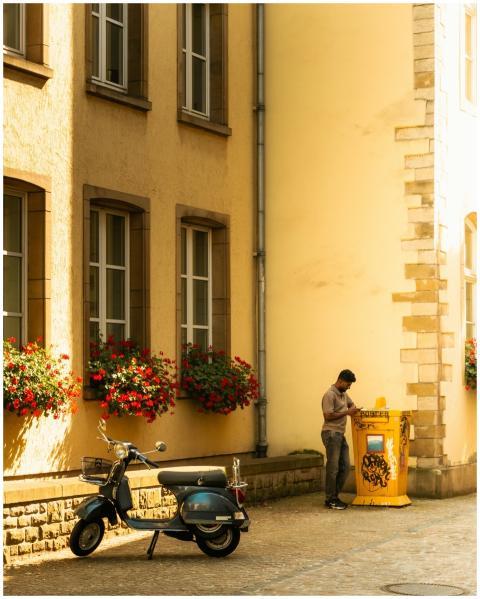Sunny Street Scene Scooter