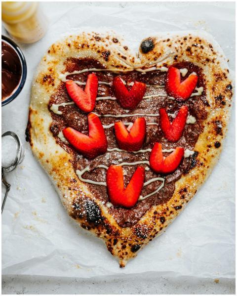valentines sourdough sweet pizza in a heart shape
