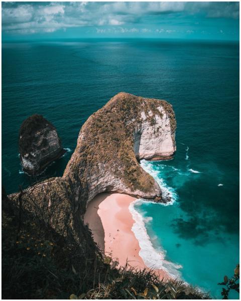 Breathtaking aerial shot of Kelingking Beach in Ba