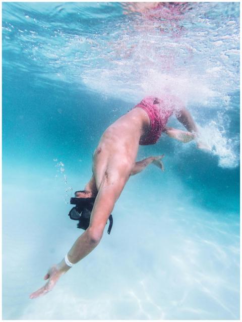Diver explores crystal-clear waters of Arraial do