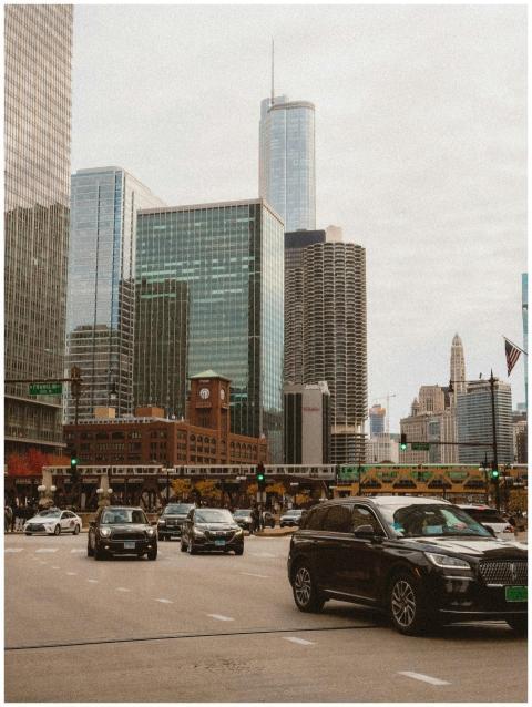 Street view of downtown Chicago with skyscrapers a