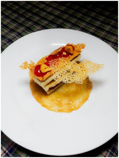 Artistic presentation of a gourmet dish with delic