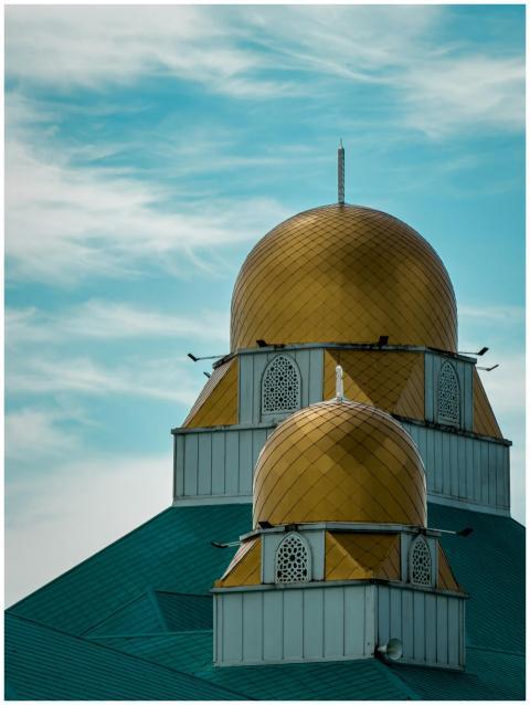 Masjid Darul Hana Golden Dome